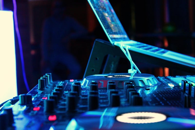 Structural Sound Design
